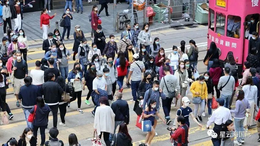 防疫松綁、政府再派錢，香港又傳好消息